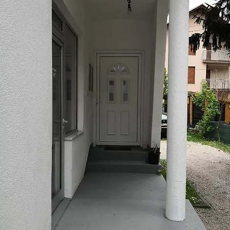 Apartman Sana Lux Апартаменты Sanski Most